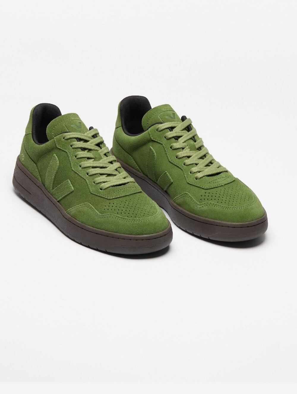 Veja V-90 Green Suede